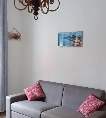 Casa Ilanfra - Gabbiano, Farfalla E Stella Marina *
