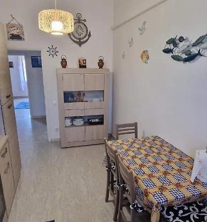 Casa Ilanfra - Gabbiano, Farfalla E Stella Marina *